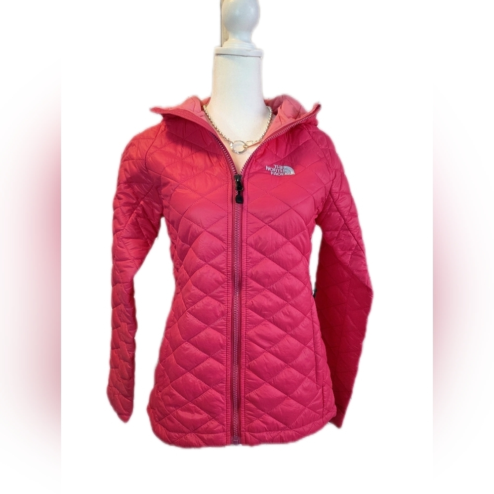 The North Face Women's Bright Pink Quilted Puffer Jacket